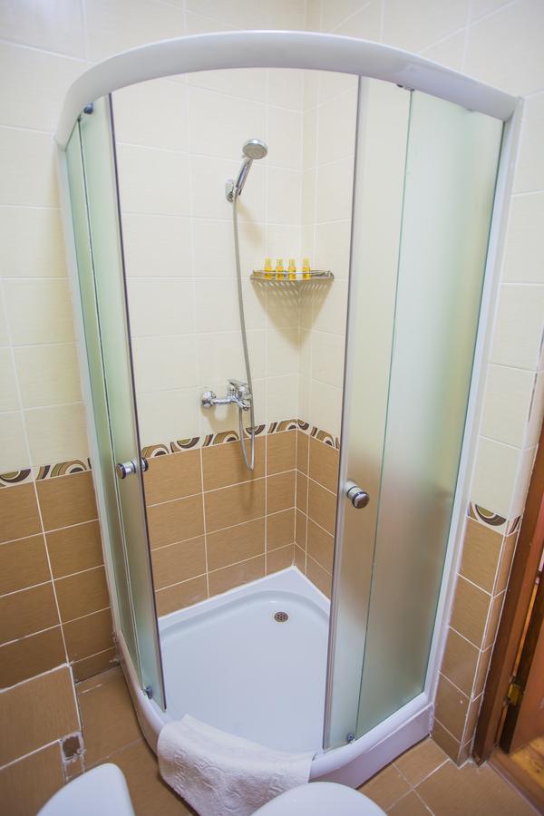 Jumbaktas Borovoe Hotel מראה חיצוני תמונה