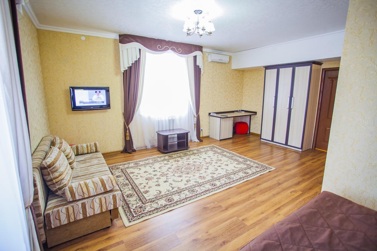 Jumbaktas Borovoe Hotel מראה חיצוני תמונה