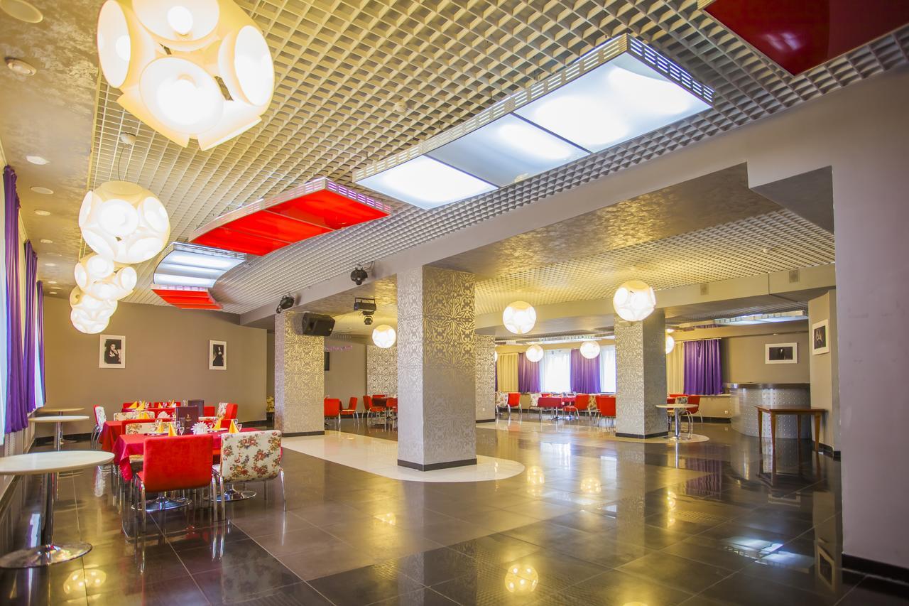 Jumbaktas Borovoe Hotel מראה חיצוני תמונה
