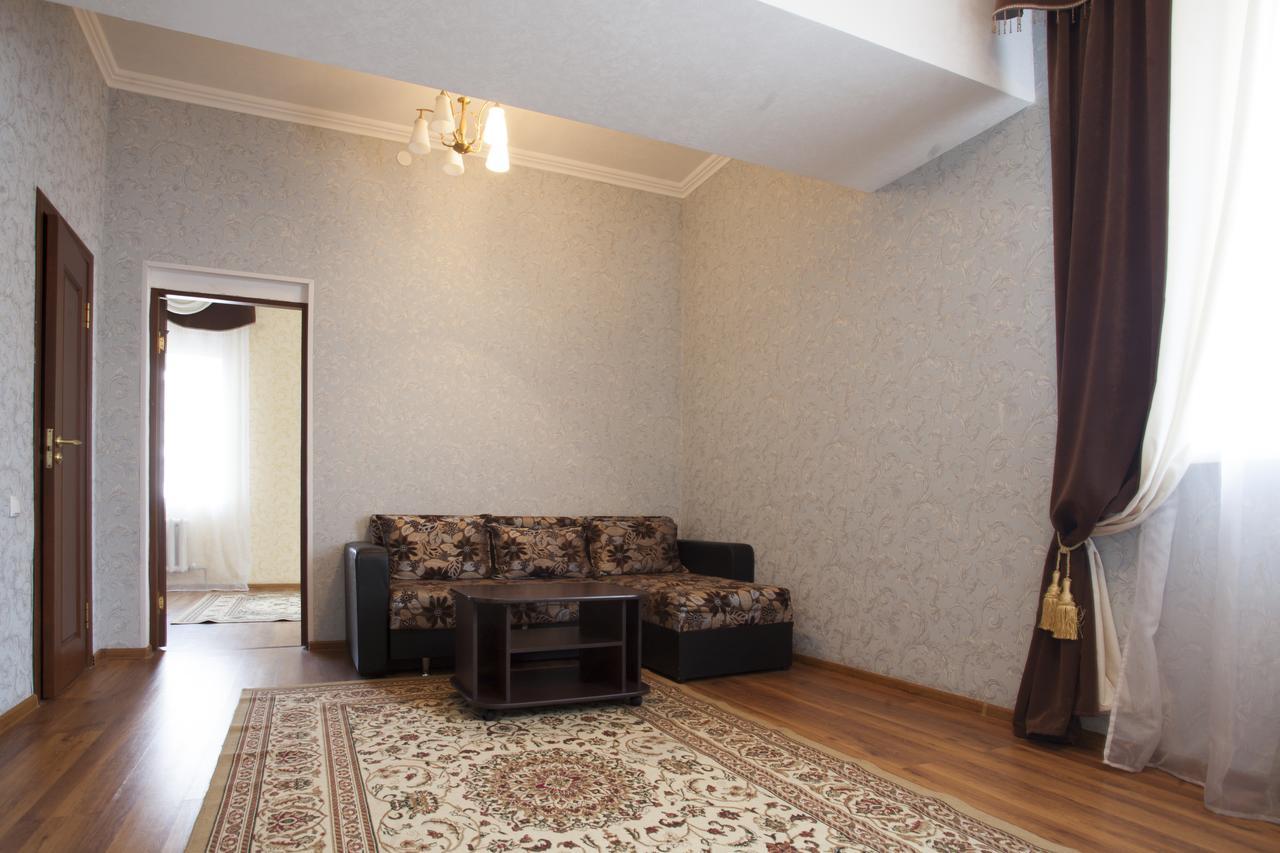 Jumbaktas Borovoe Hotel מראה חיצוני תמונה