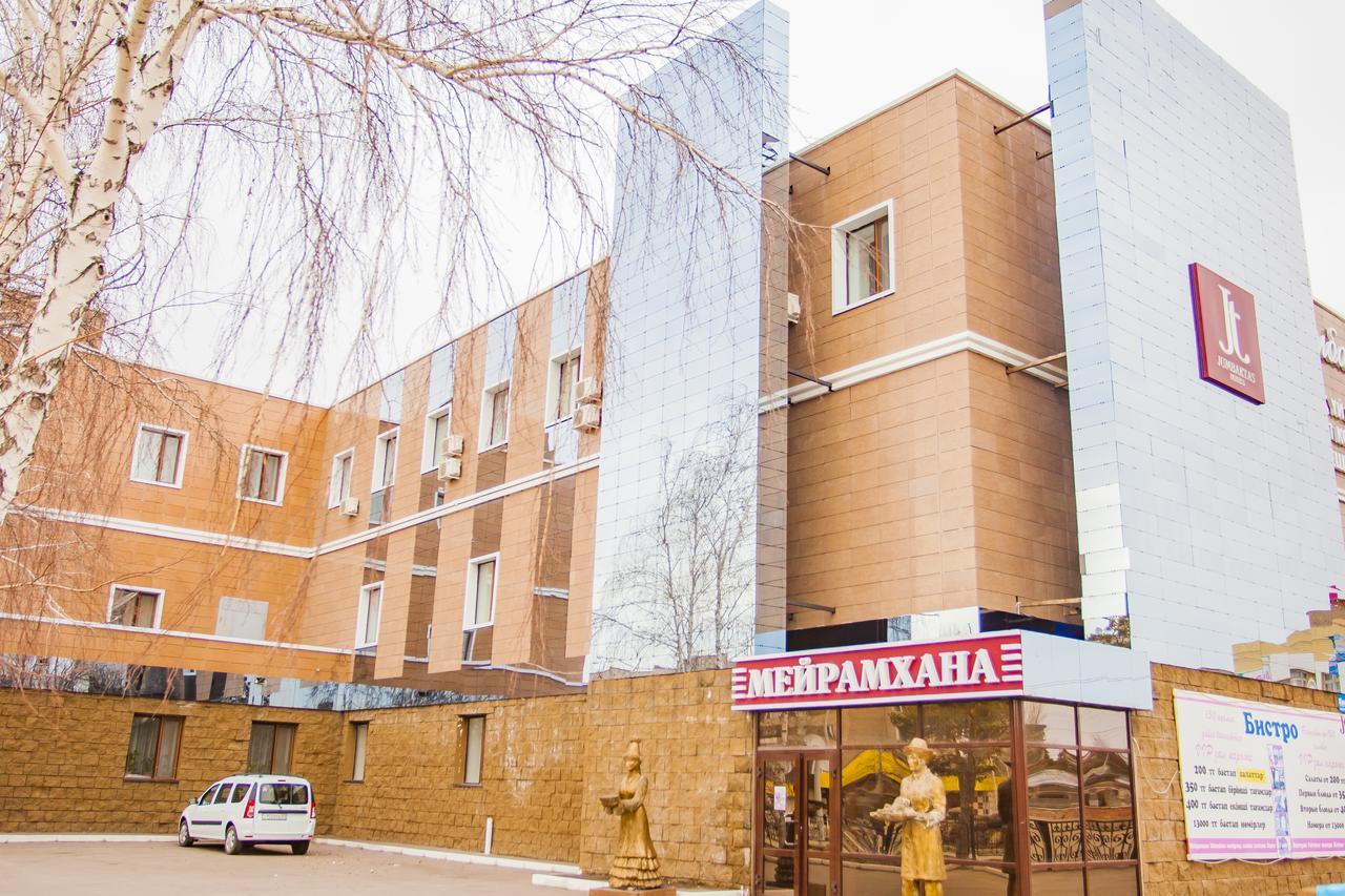 Jumbaktas Borovoe Hotel מראה חיצוני תמונה
